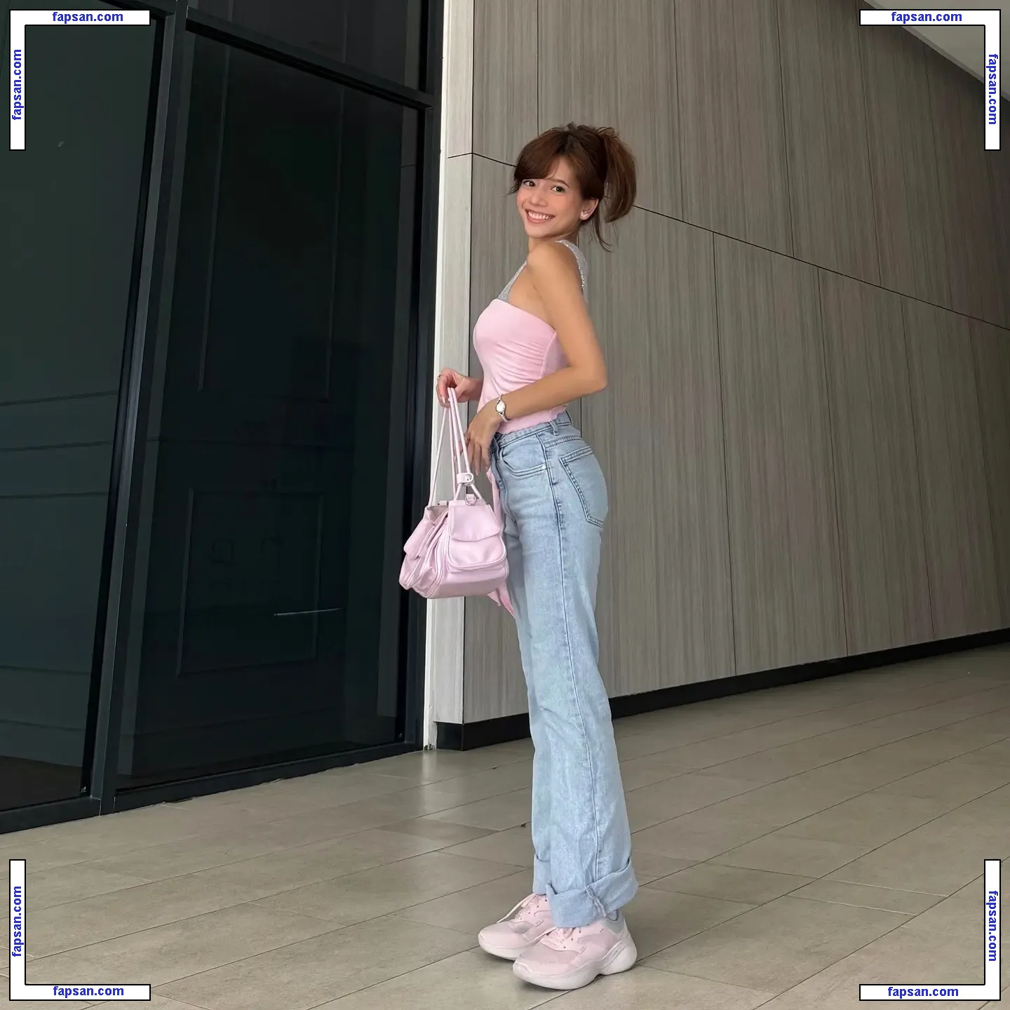 Eeeveenara nude photo #0252 from OnlyFans