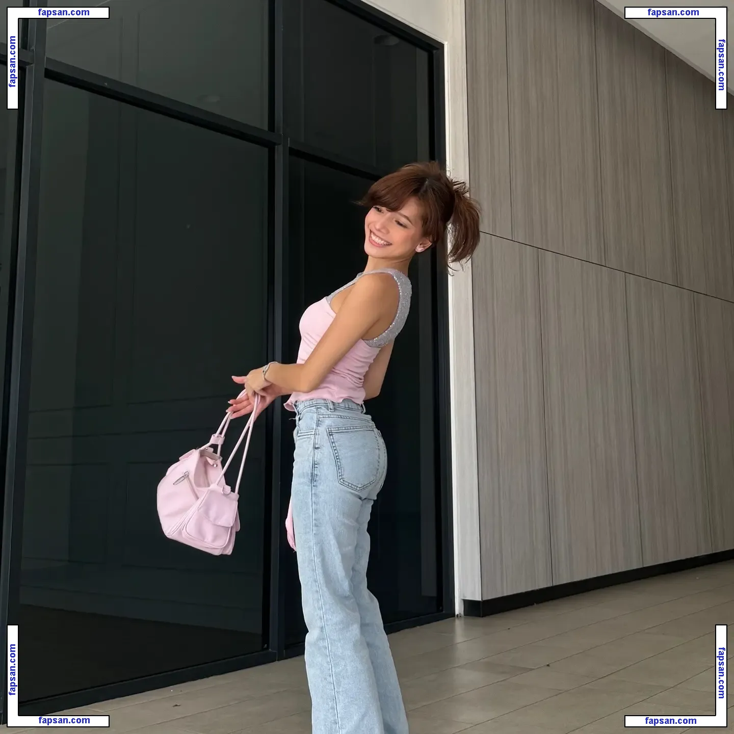 Eeeveenara nude photo #0253 from OnlyFans