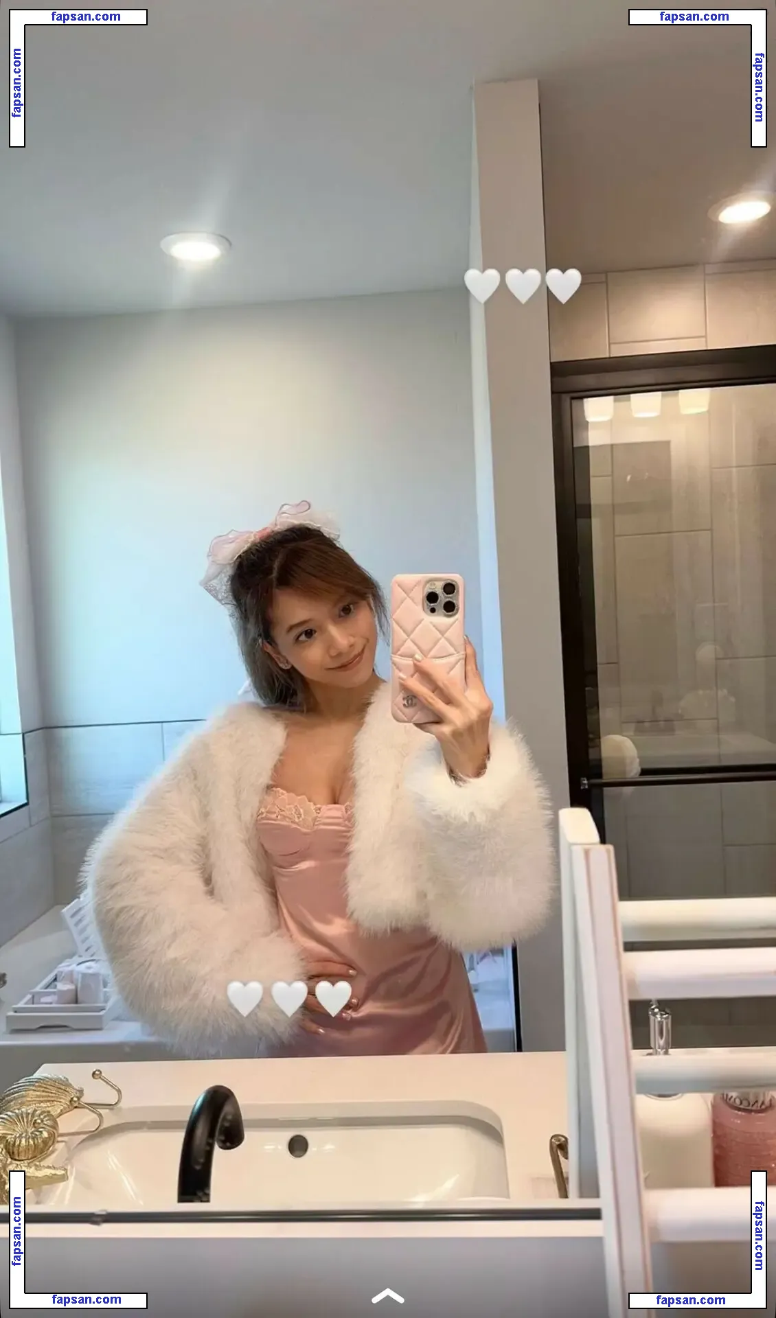 Eeeveenara nude photo #0287 from OnlyFans
