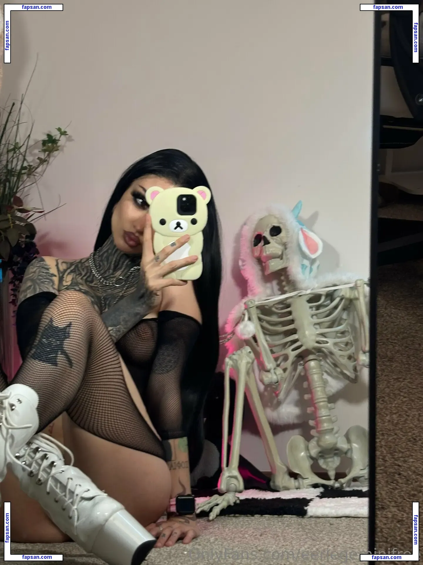 eeriegeminifree nude photo #0026 from OnlyFans