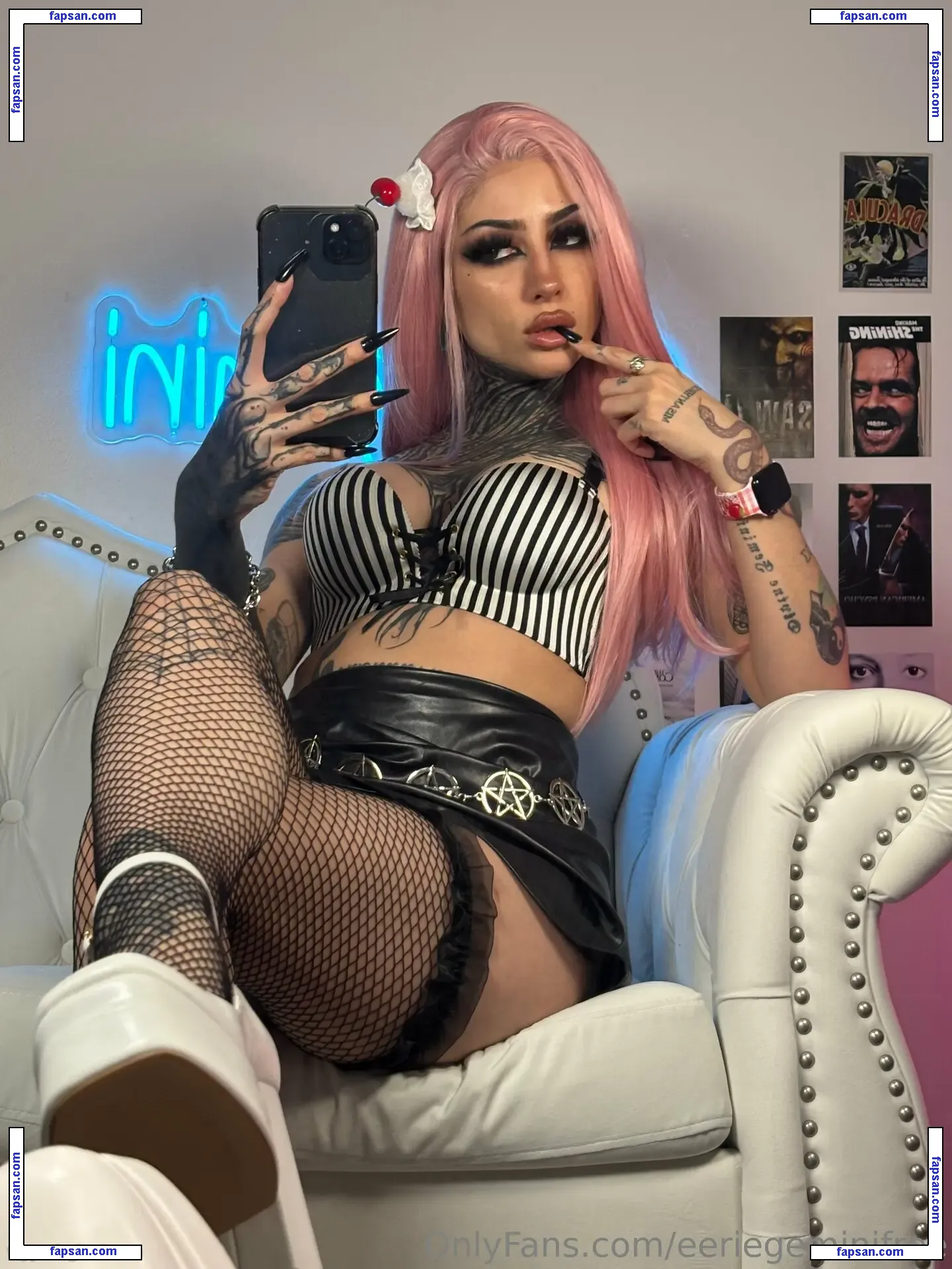 eeriegeminifree nude photo #0033 from OnlyFans