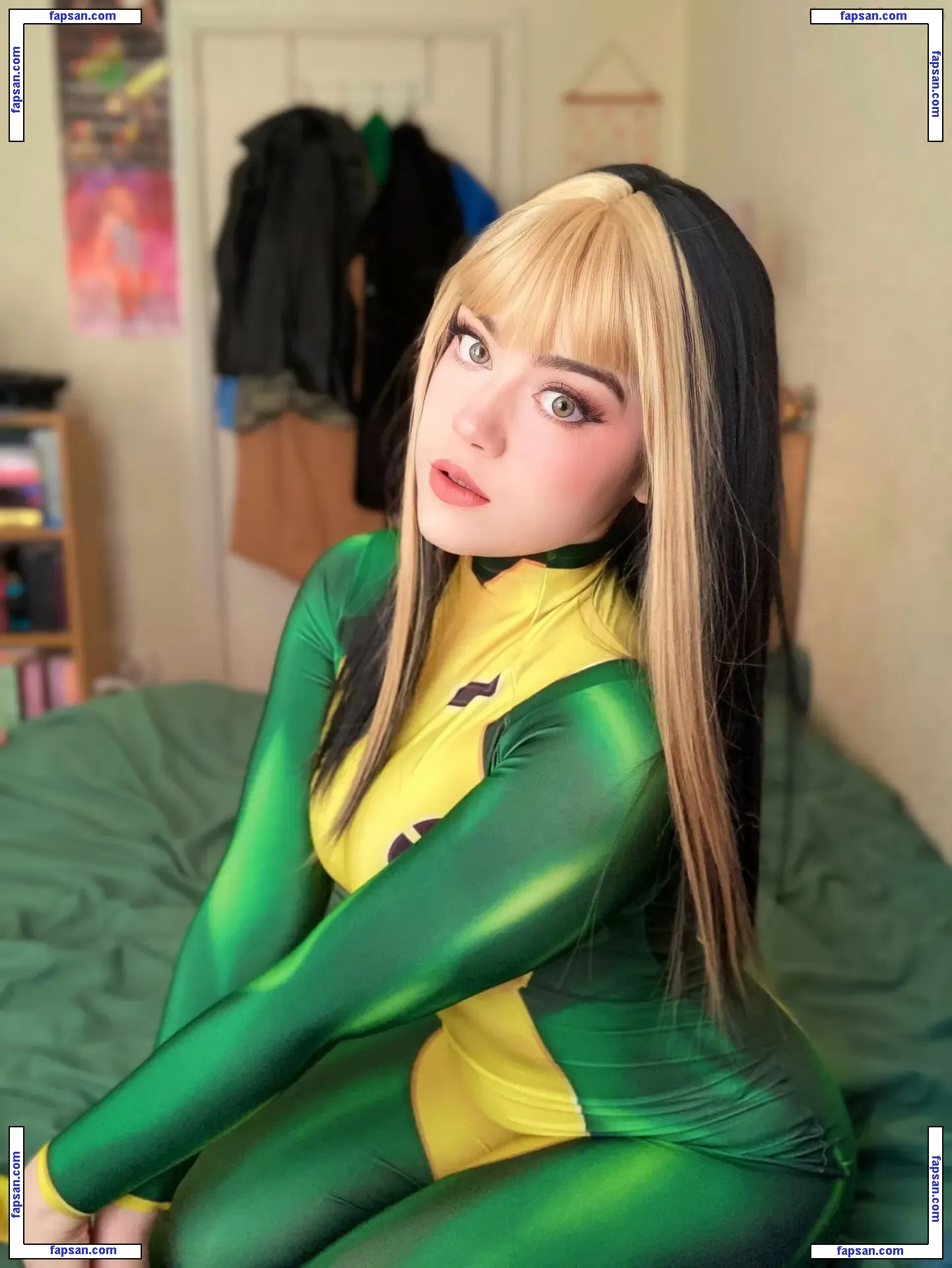 Eeveecosplays nude photo #0035 from OnlyFans