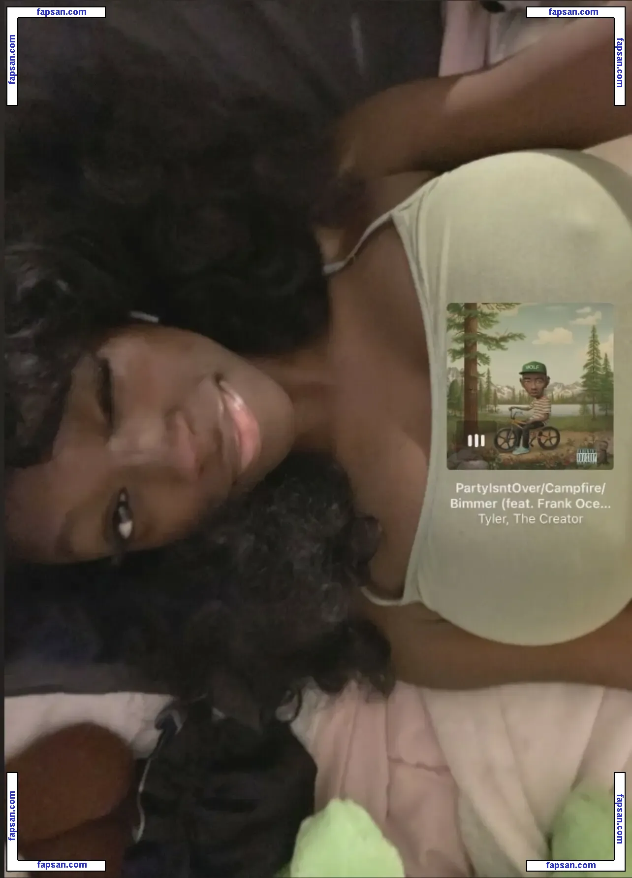 ef4iryy голая фото #0001 с Онлифанс