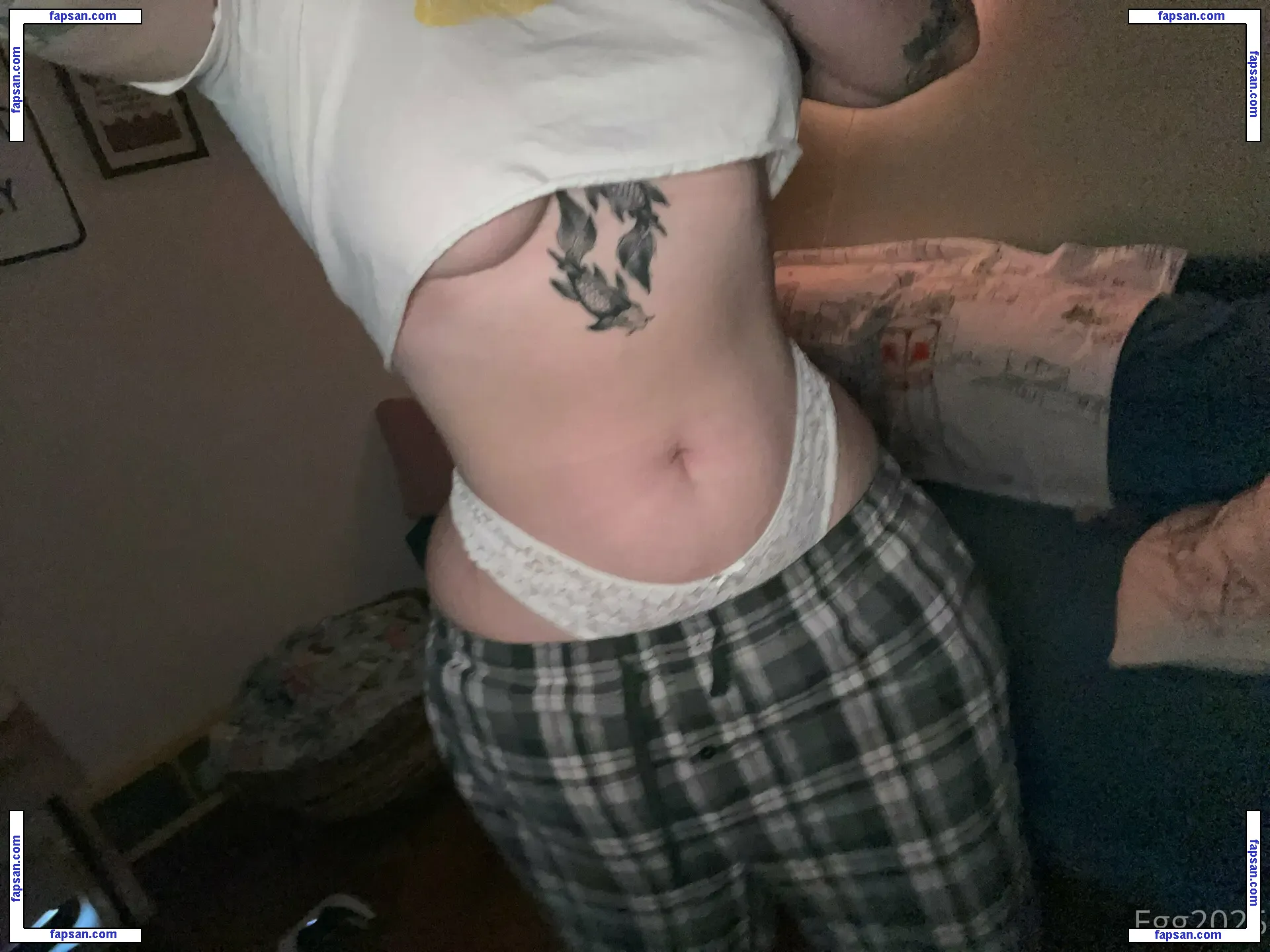 Egg2025 nude photo #0009 from OnlyFans