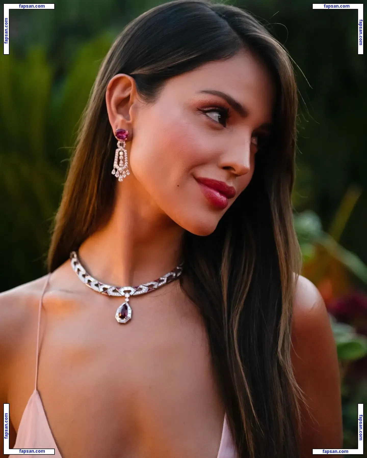 Eiza González голая фото #3025 с Онлифанс