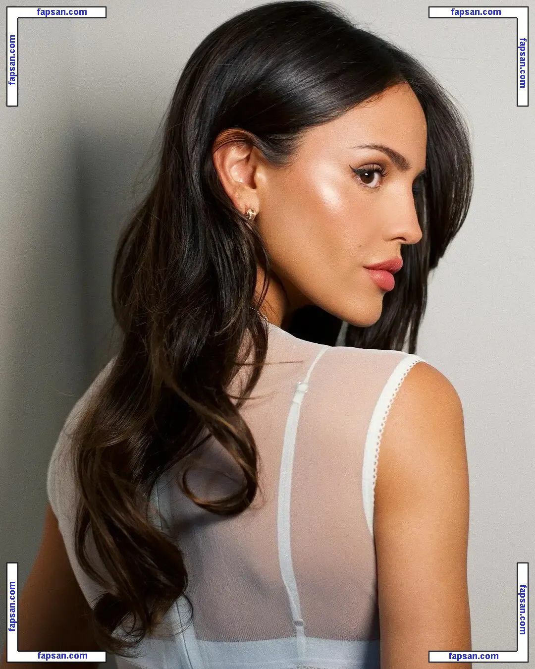 Eiza González голая фото #3716 с Онлифанс