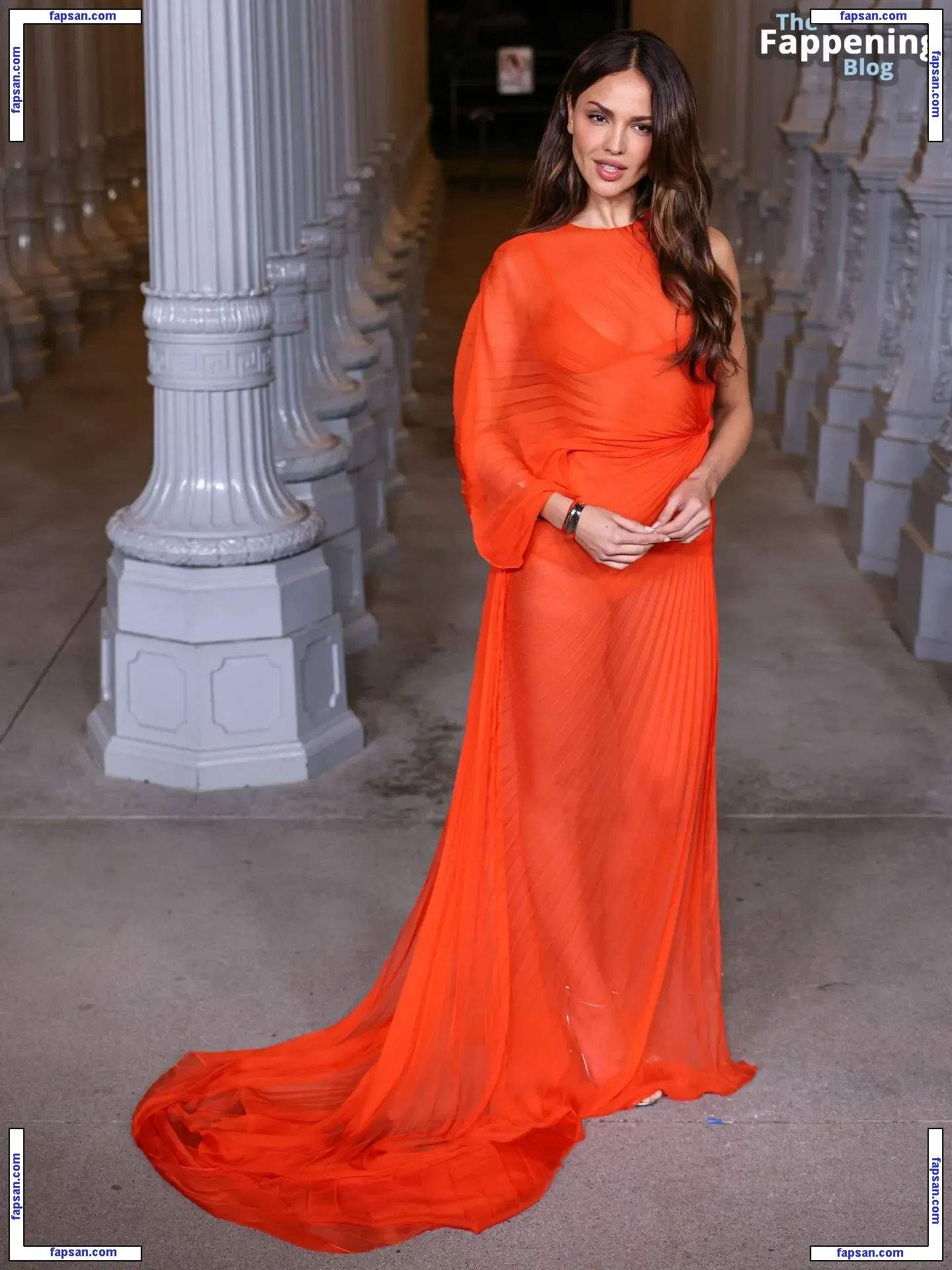 Eiza González голая фото #4624 с Онлифанс