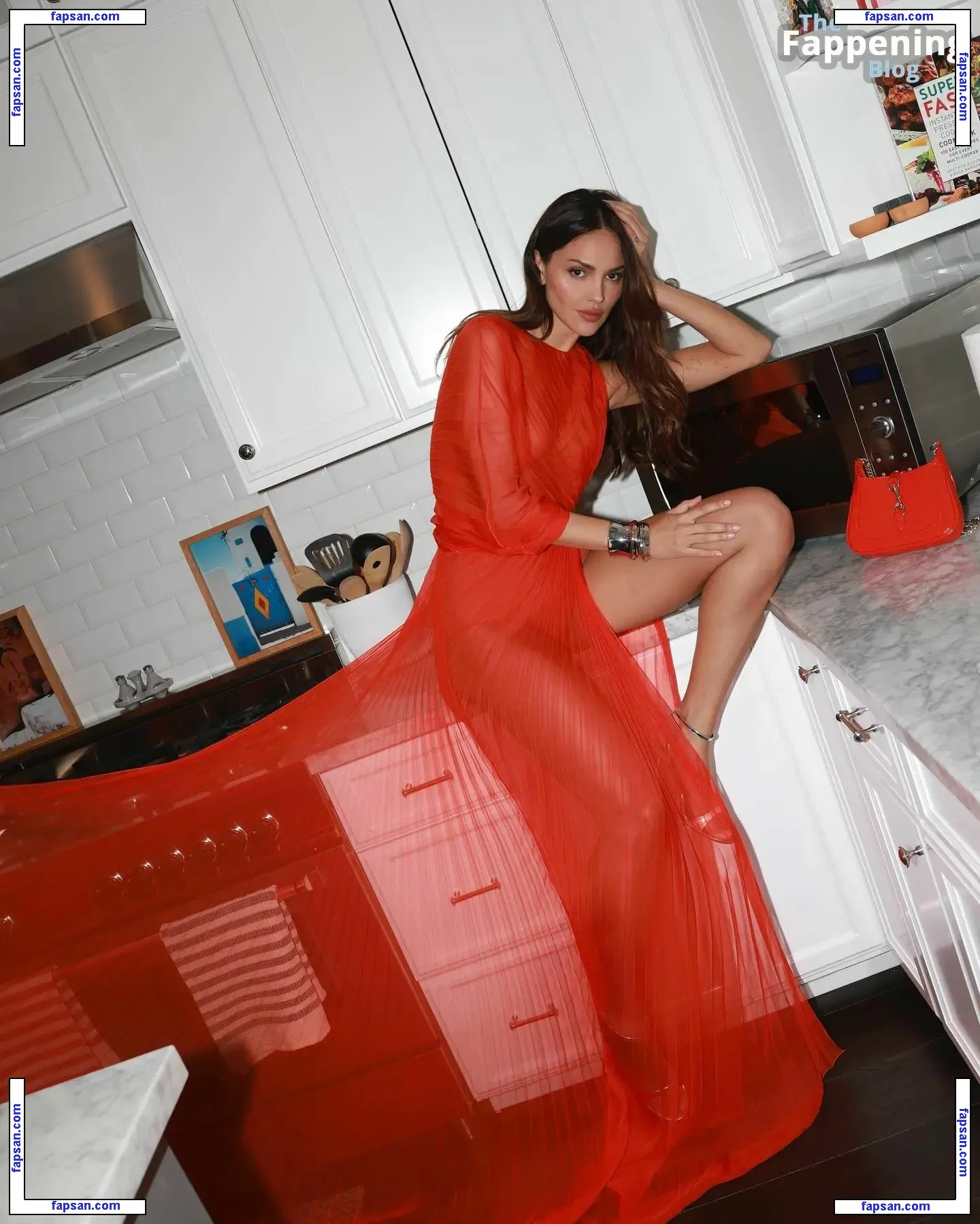 Eiza González голая фото #4636 с Онлифанс