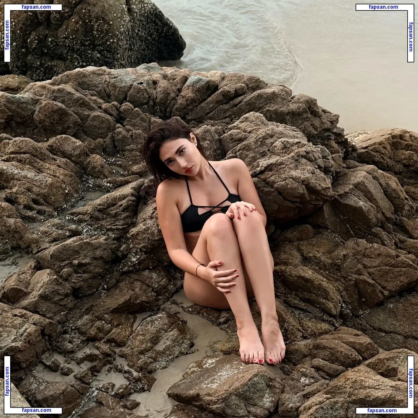 ekatze007 голая фото #0049 с Онлифанс