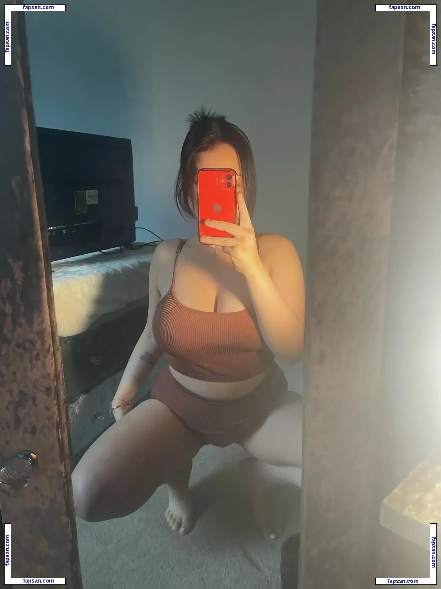 e.lh04 голая фото #0001 с Онлифанс