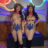 El Potrero Sports Bar голая #0009