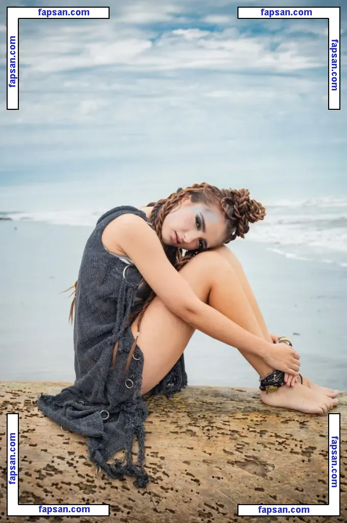 Elaine Haro nude photo #0034 from OnlyFans
