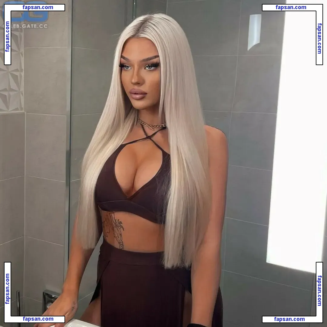 Elainevictoria nude photo #0005 from OnlyFans