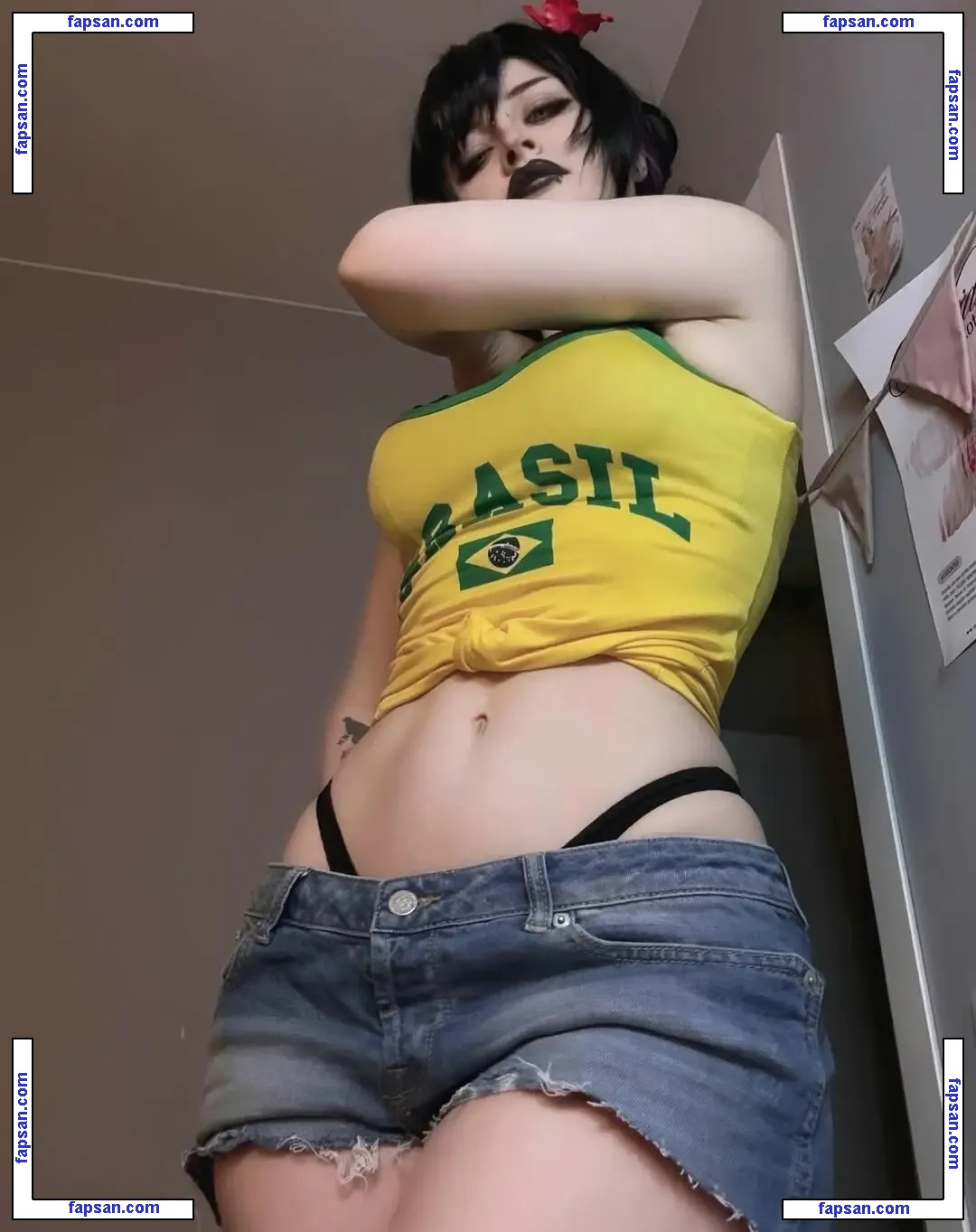 Electro Alice голая фото #0029 с Онлифанс