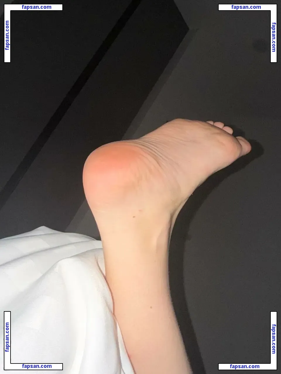 ELEEZABET голая фото #0011 с Онлифанс