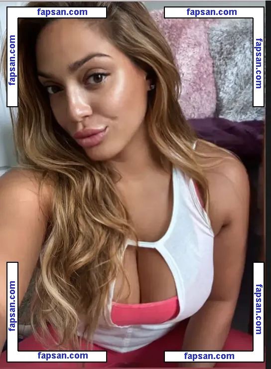 Elektra Lopez nude photo #0036 from OnlyFans
