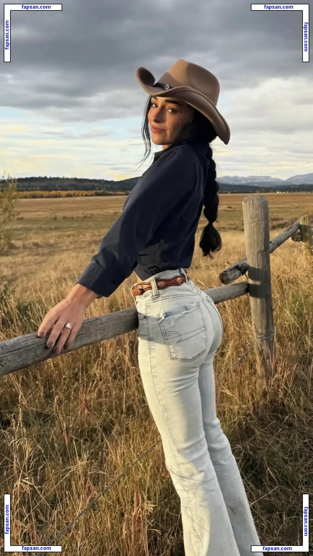 Elena Arenas nude photo #0066 from OnlyFans