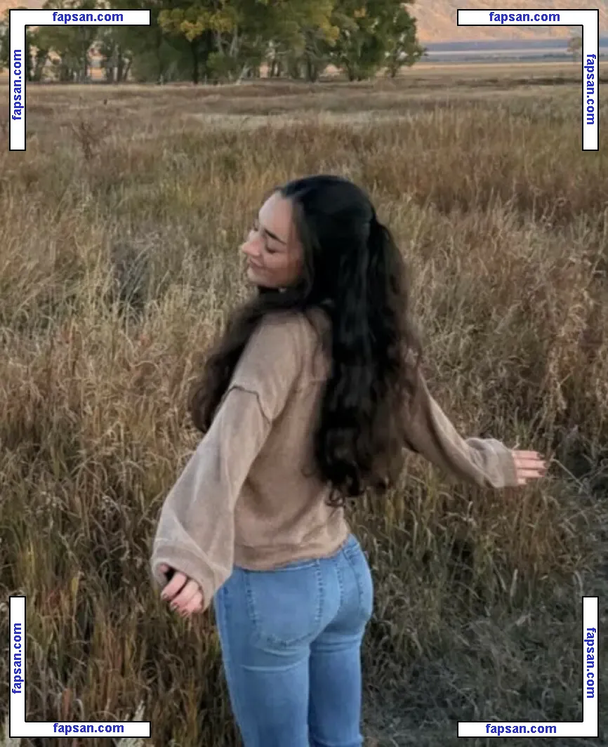 Elena Arenas nude photo #0083 from OnlyFans