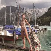 Elena Carriere голая #0001