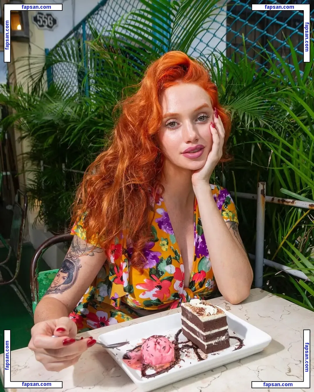 elena_gelpi nude photo #0010 from OnlyFans