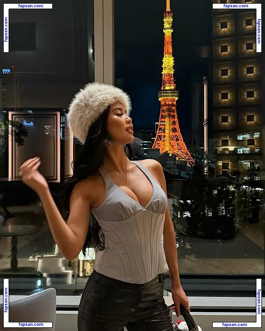 Elena Tsushima nude photo #0024 from OnlyFans