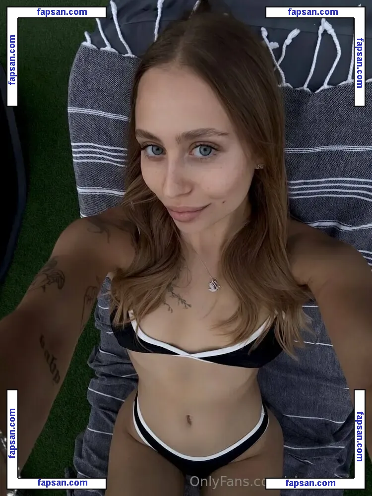 elenareyyes nude photo #0021 from OnlyFans