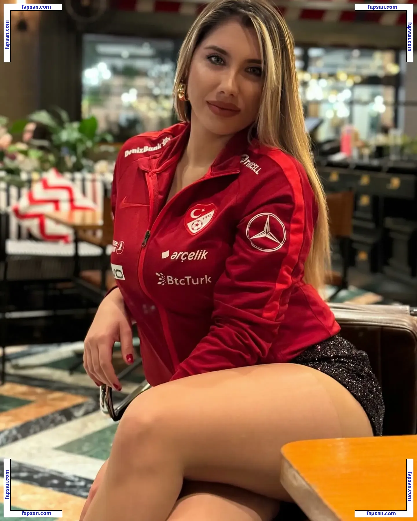 Elif Karaarslan nude photo #0010 from OnlyFans