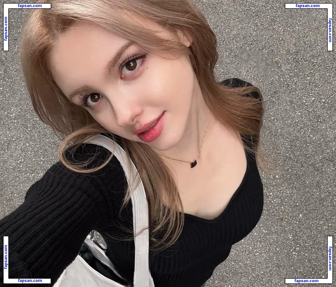 Elina Karimova голая фото #0038 с Онлифанс