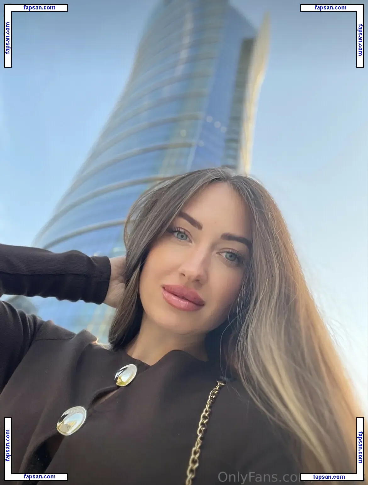 Elina Lys голая фото #0003 с Онлифанс