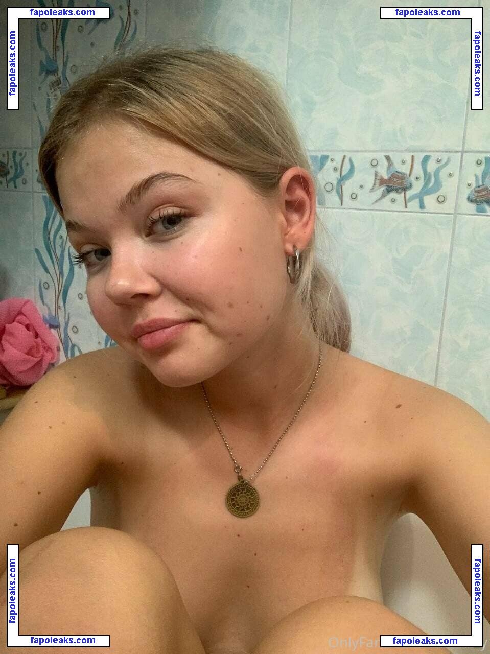 elinakitty / elinakitty10 nude photo #0031 from OnlyFans