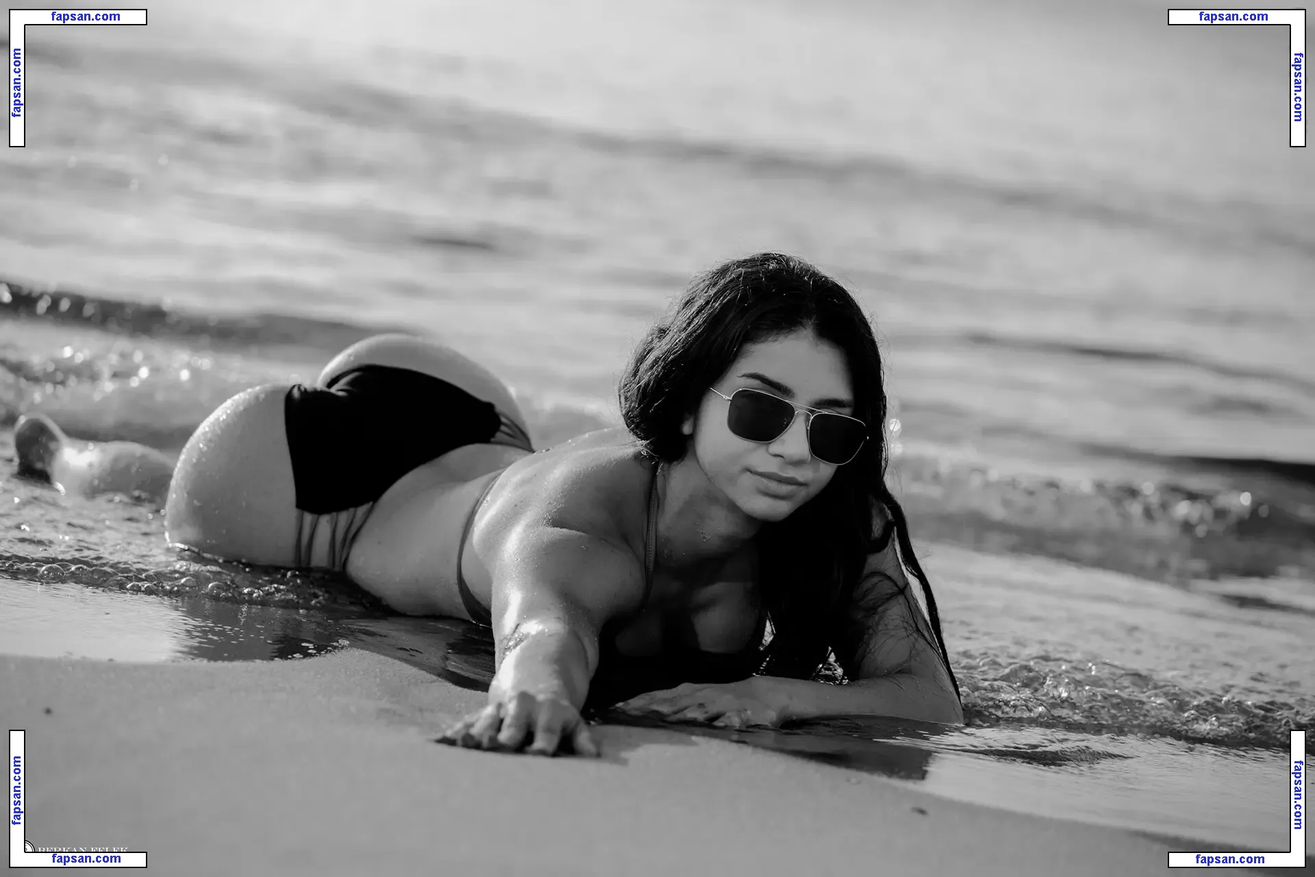 Elis Sakallı голая фото #0003 с Онлифанс