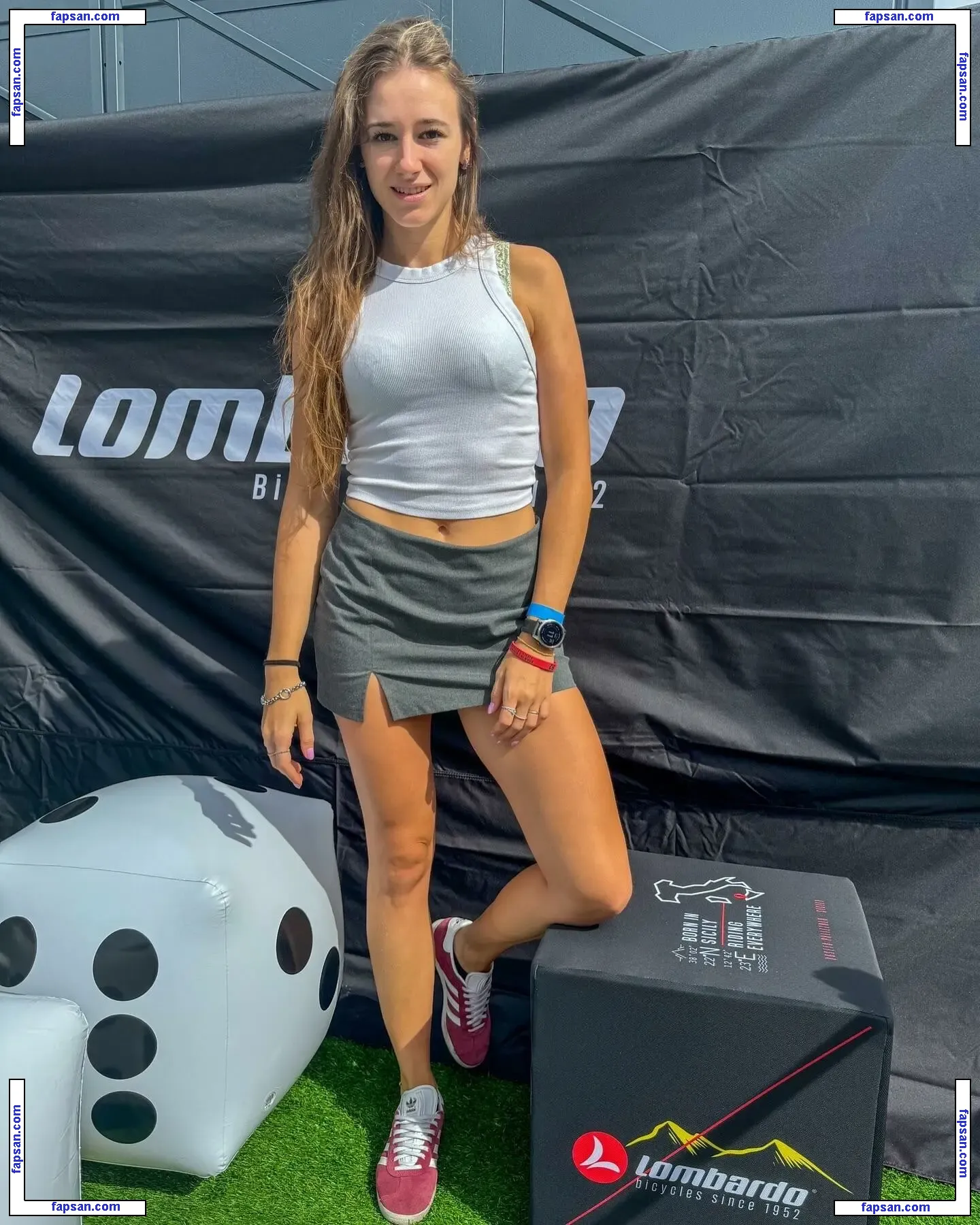 Elisa Santinon nude photo #0043 from OnlyFans