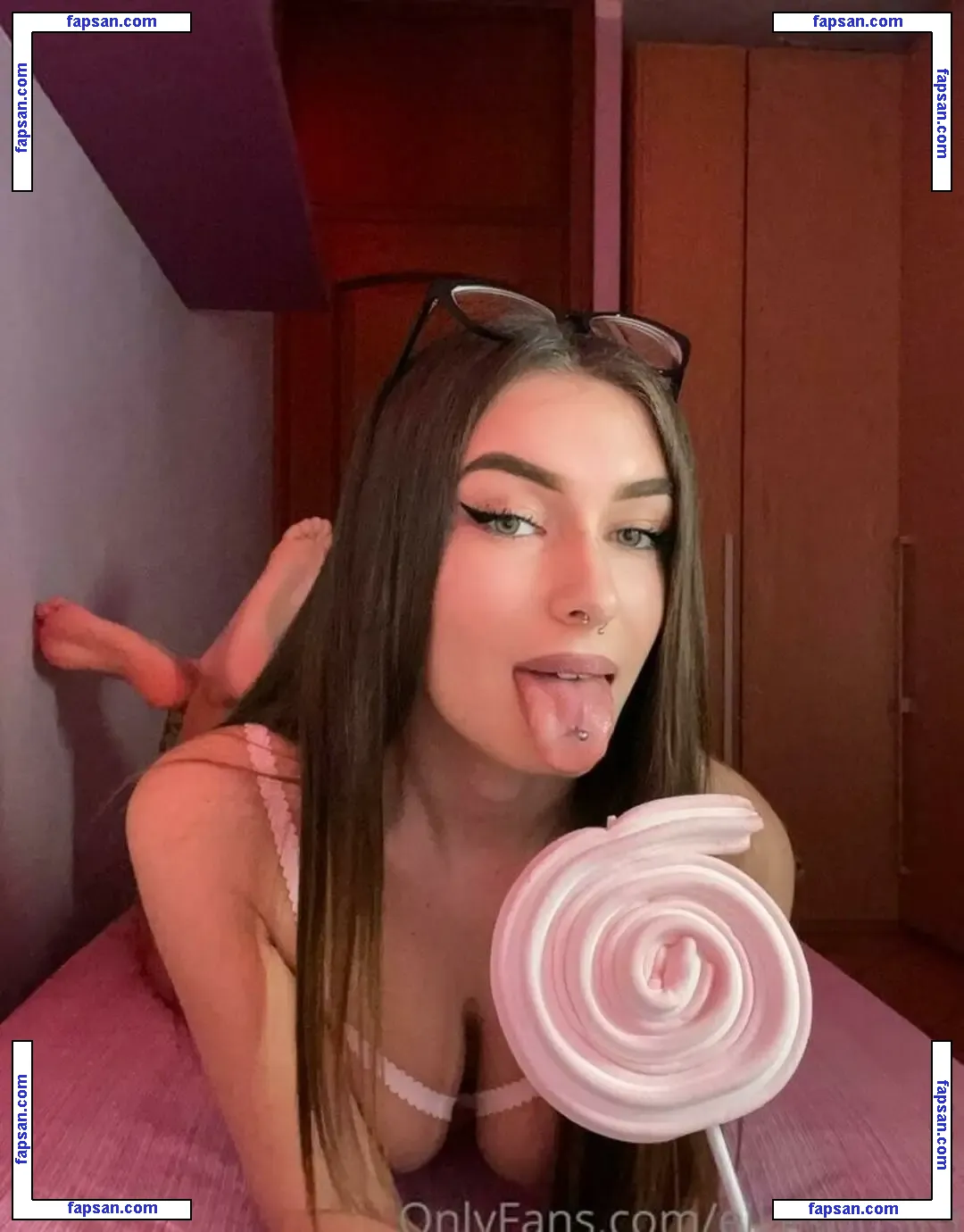elisaesposito nude photo #0003 from OnlyFans