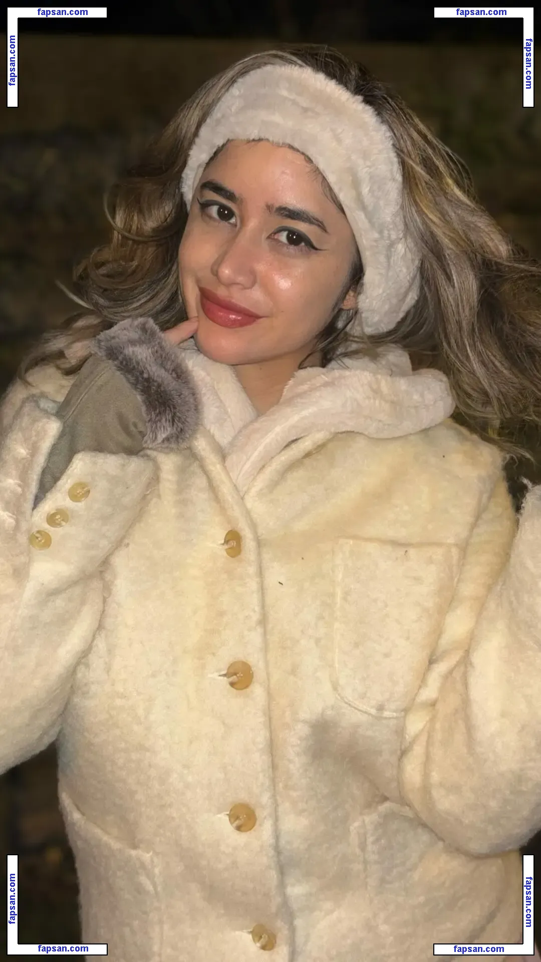 Elise ASMR nude photo #0032 from OnlyFans