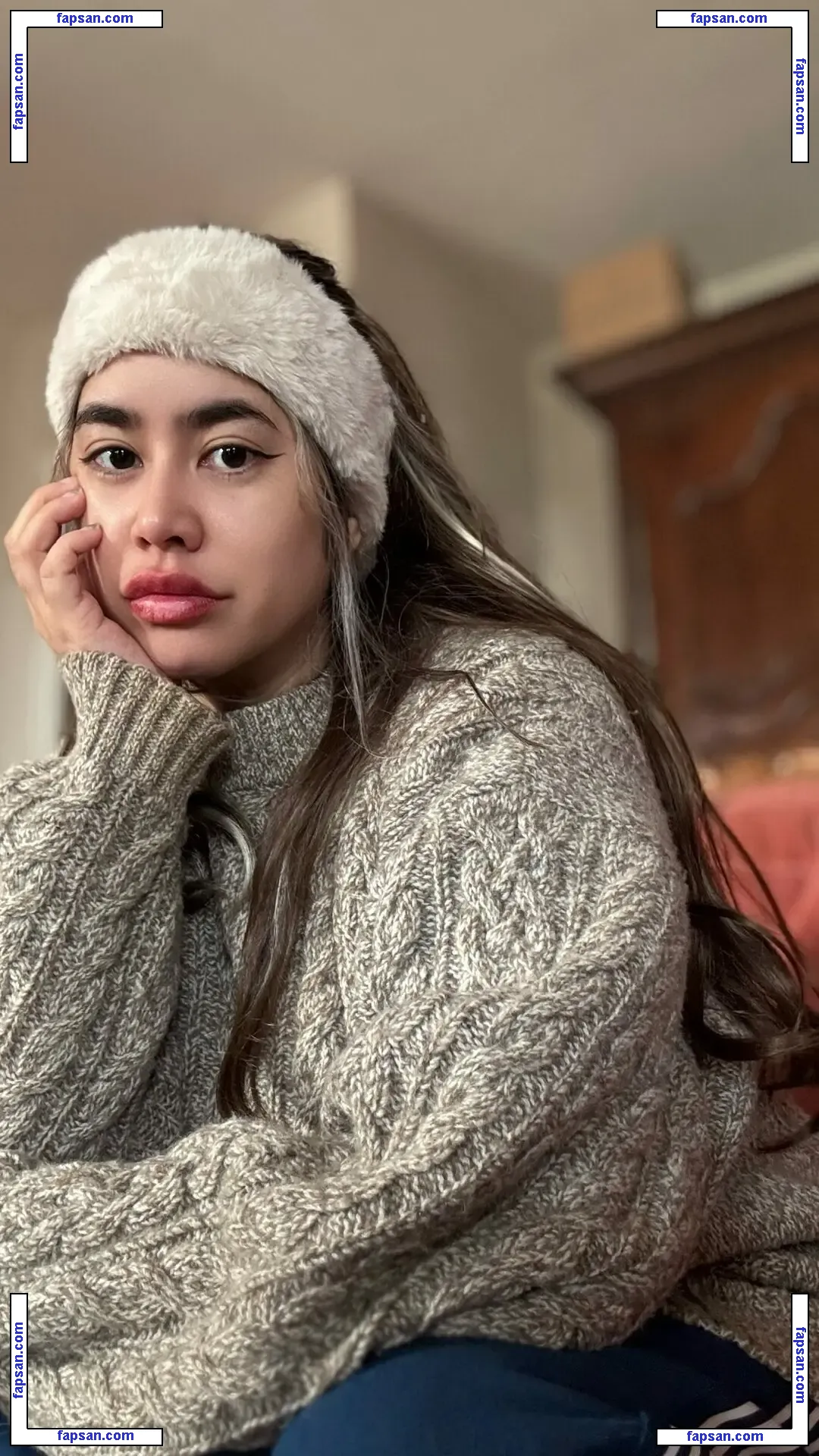 Elise ASMR голая фото #0036 с Онлифанс