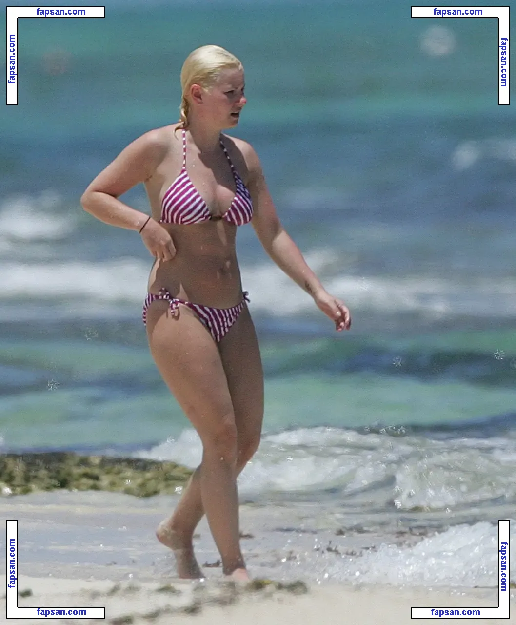 Elisha Cuthbert nude photo #0100 from OnlyFans