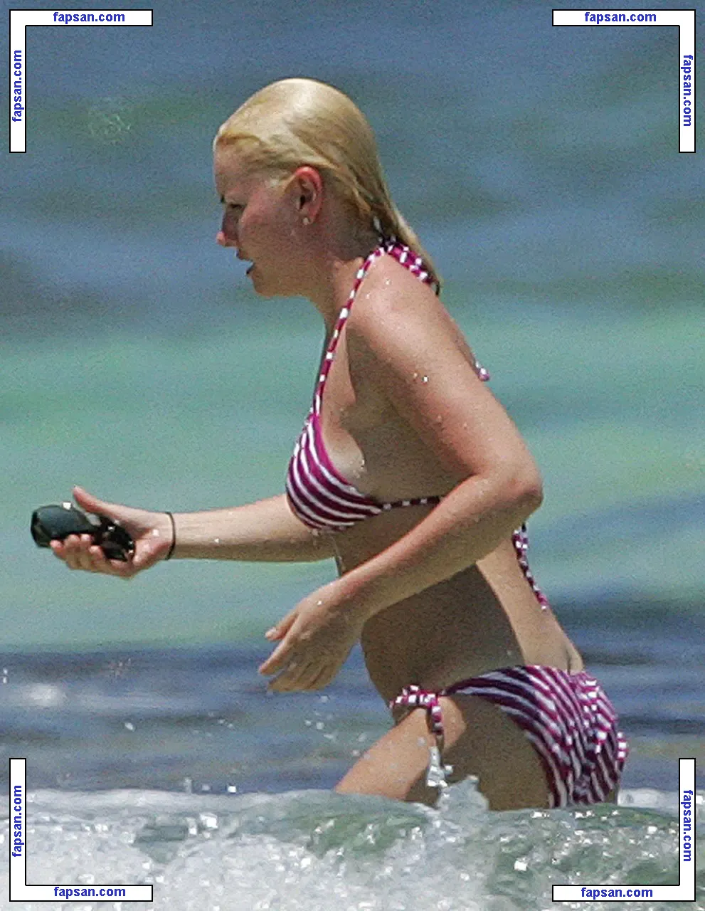 Elisha Cuthbert nude photo #0101 from OnlyFans