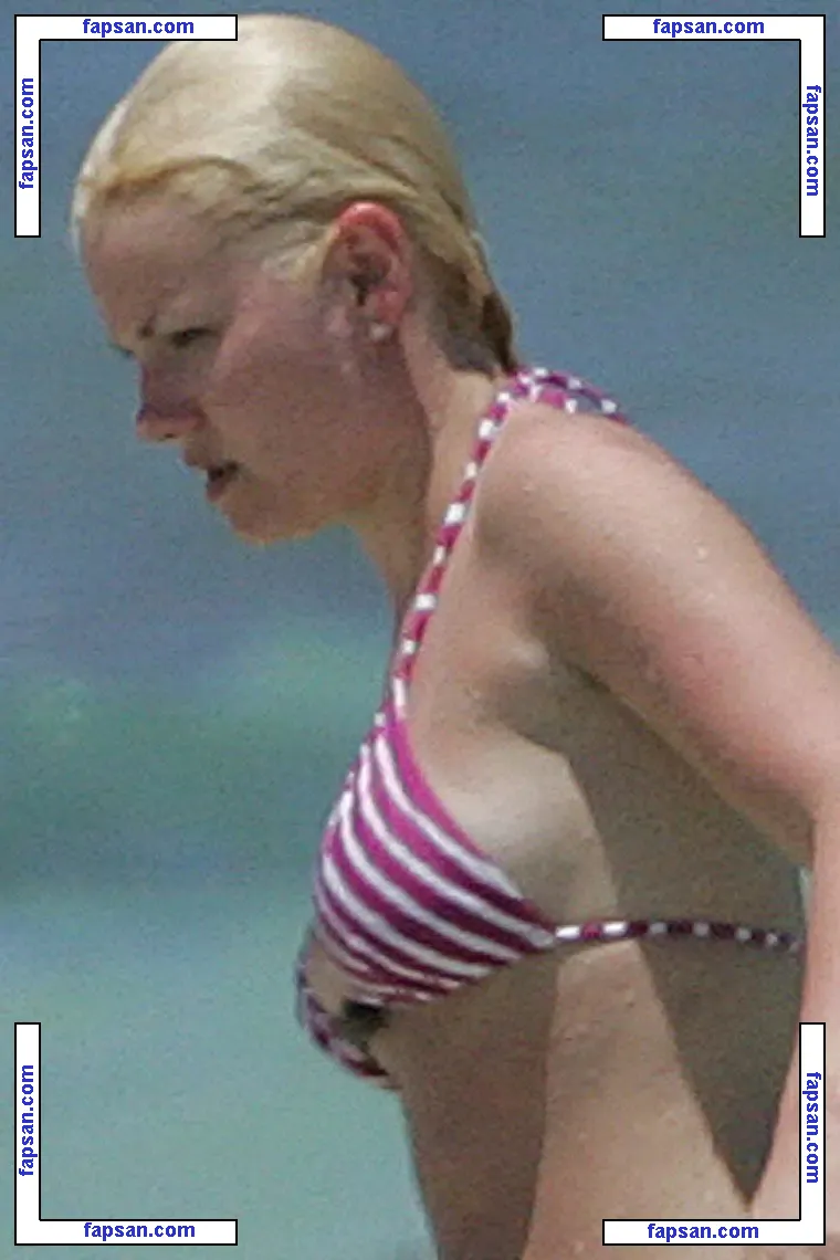Elisha Cuthbert nude photo #0102 from OnlyFans