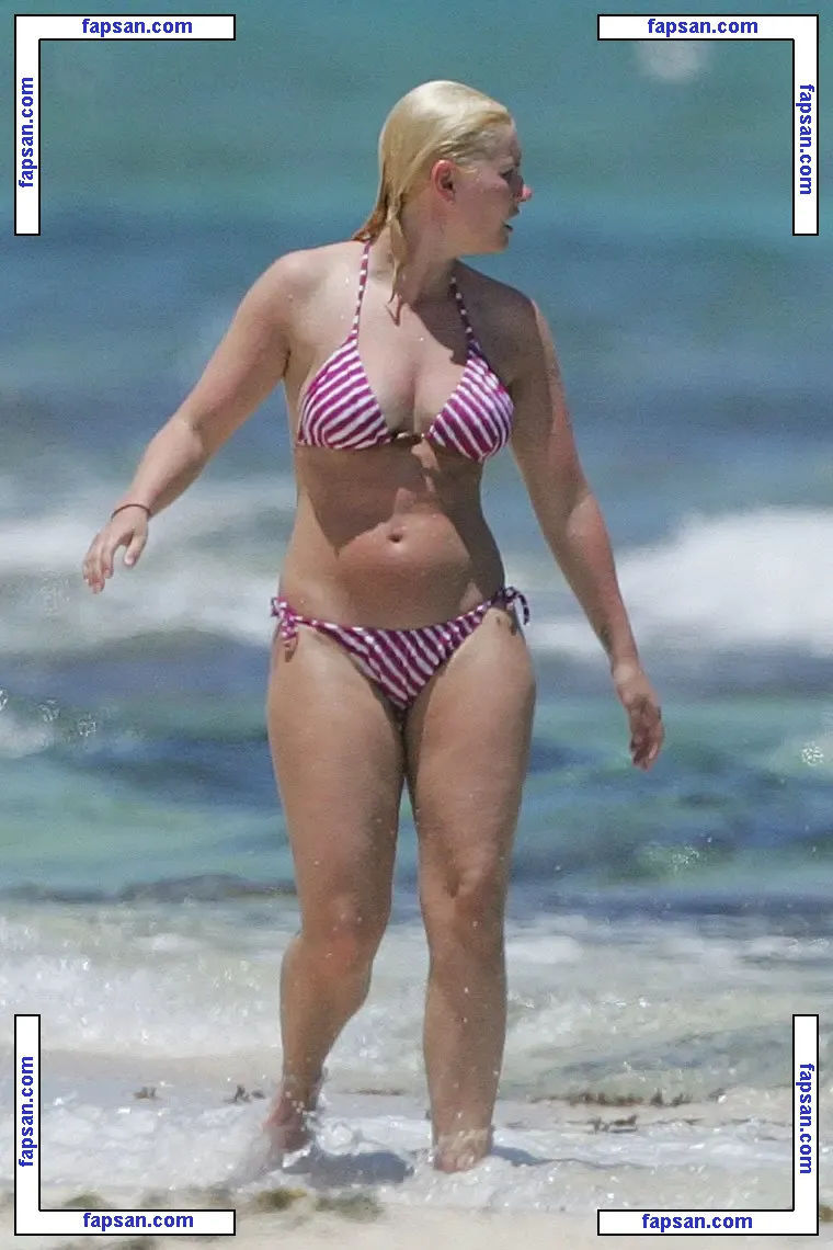 Elisha Cuthbert nude photo #0105 from OnlyFans