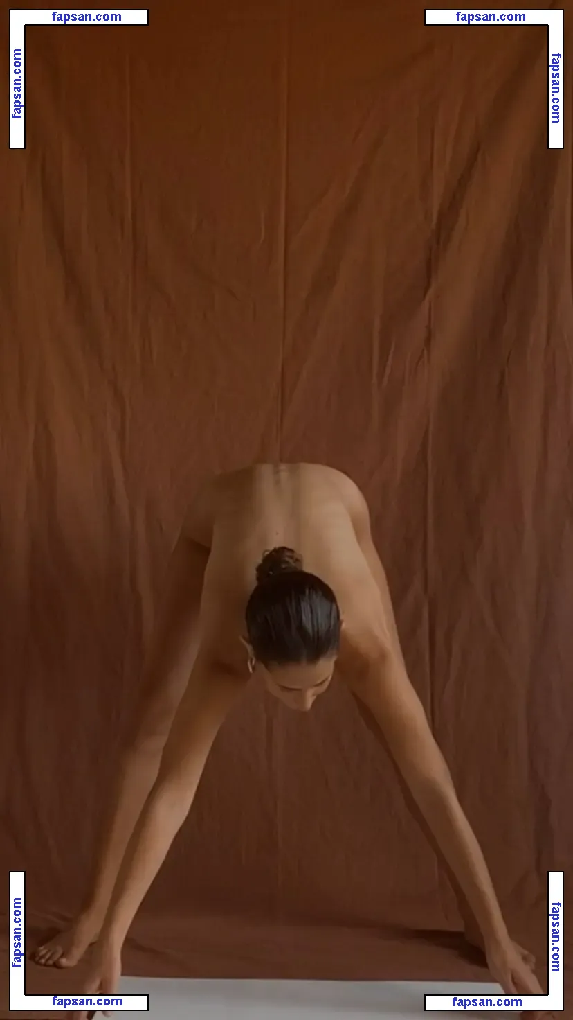 Elisheva Revah nude photo #0007 from OnlyFans