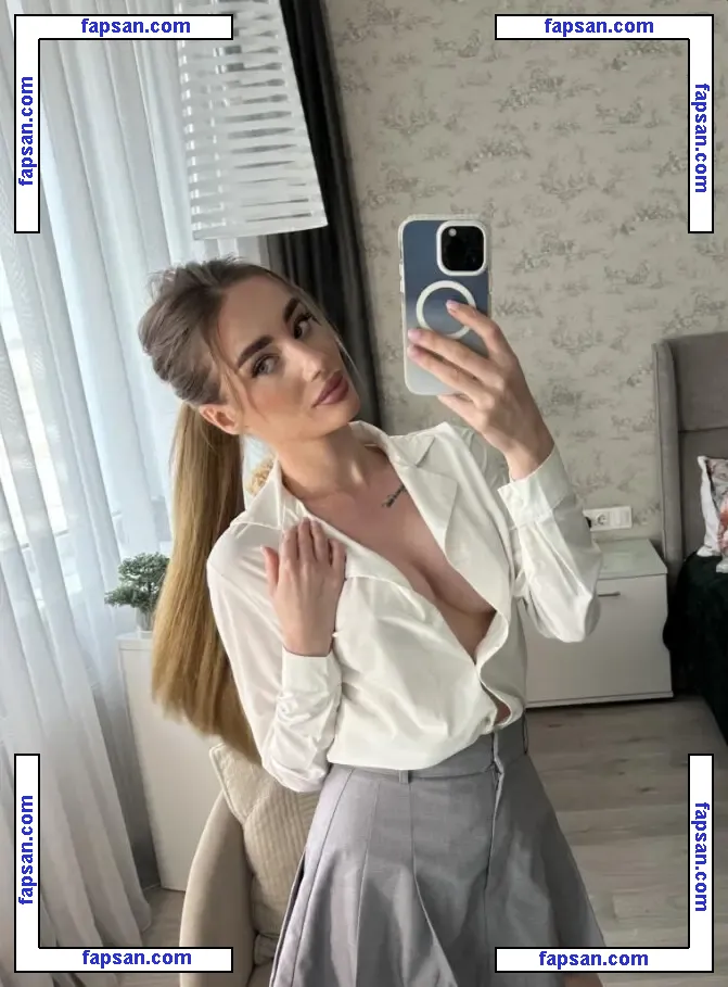 elivilimiss nude photo #0001 from OnlyFans