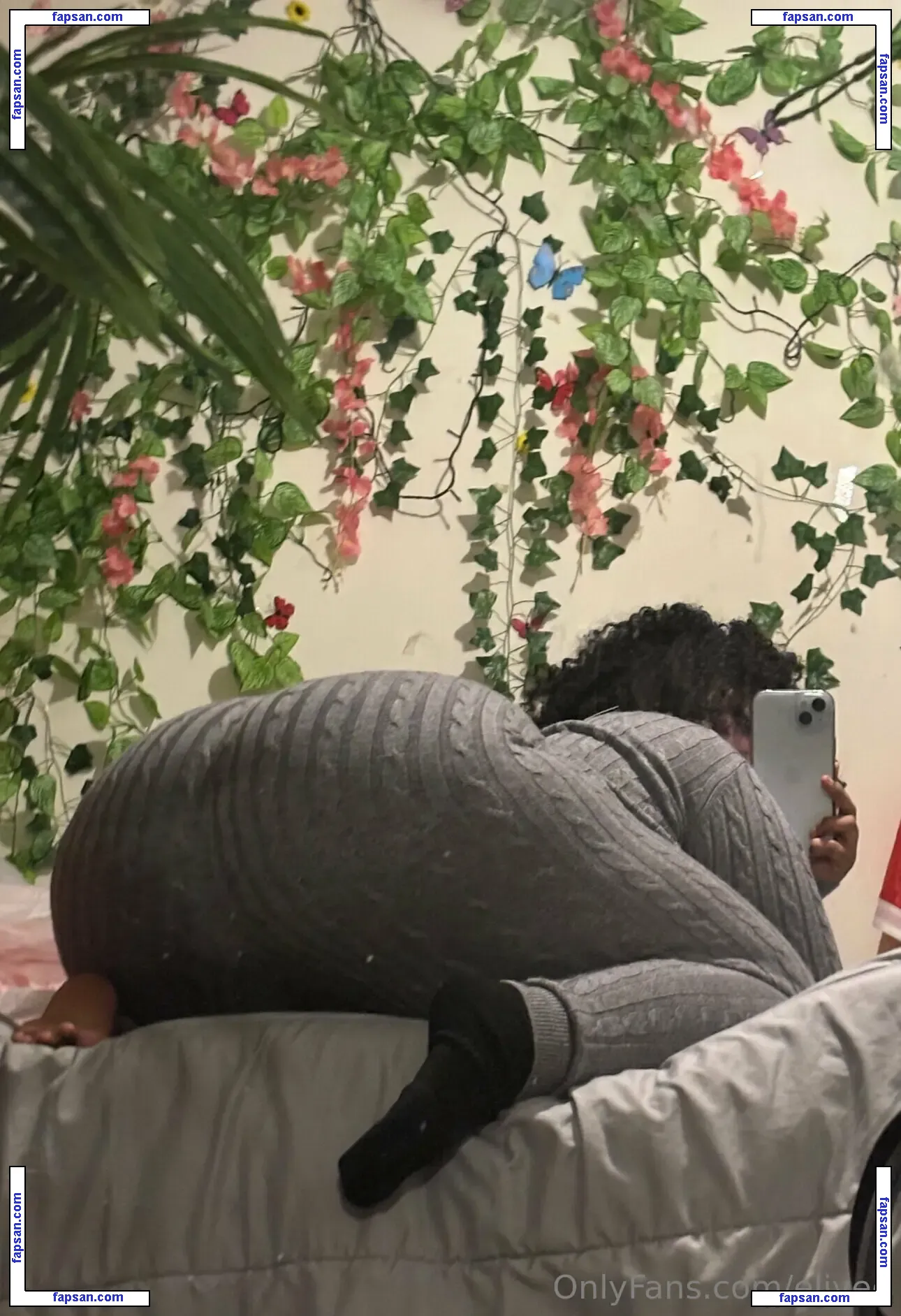 eliyee nude photo #0003 from OnlyFans