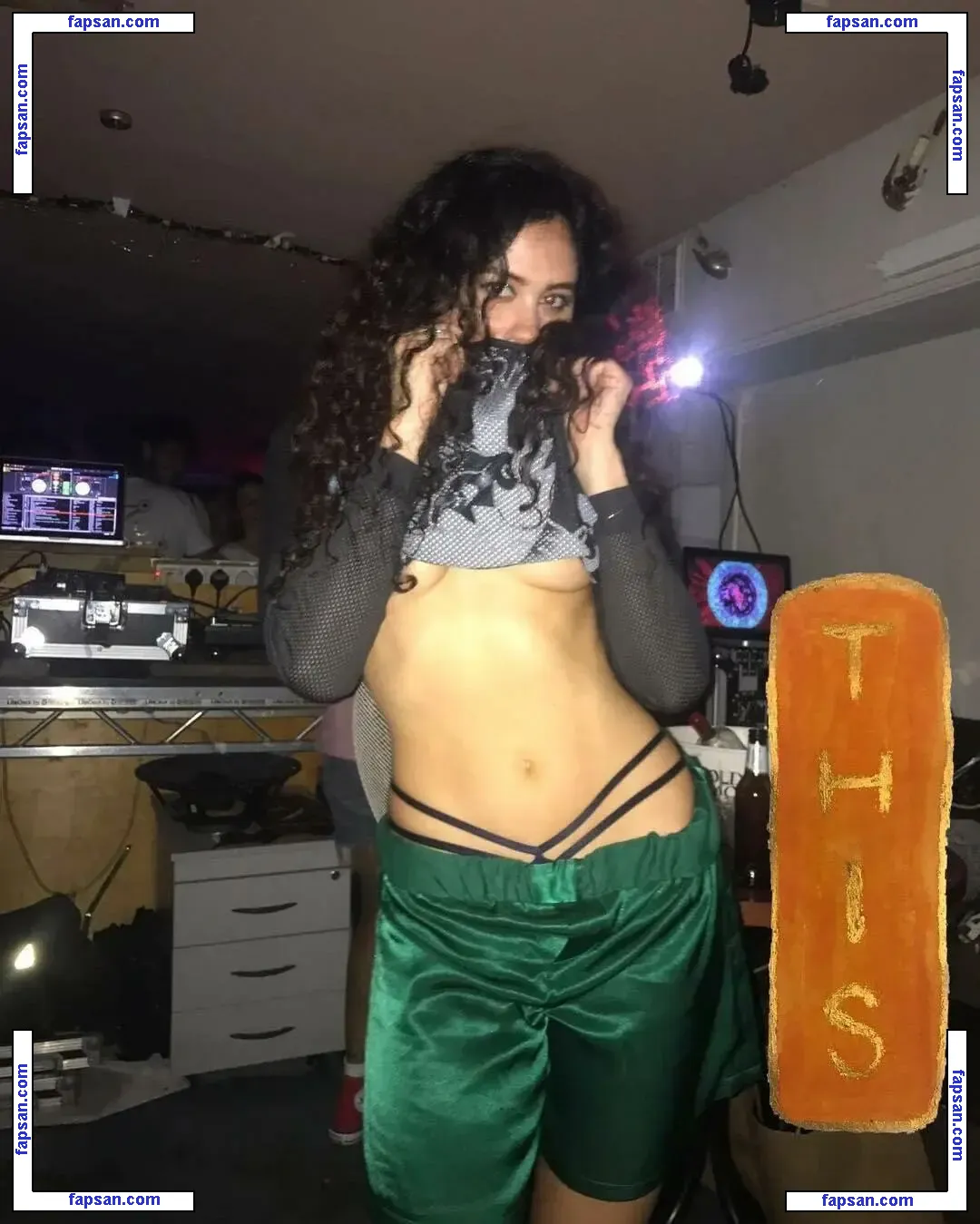 Eliza Sophie Caird nude photo #0014 from OnlyFans