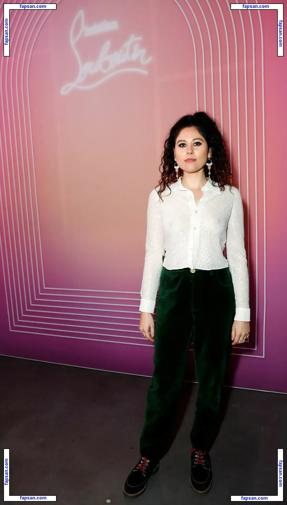 Eliza Sophie Caird nude photo #0016 from OnlyFans