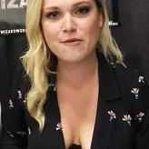 Eliza Taylor голая #0002