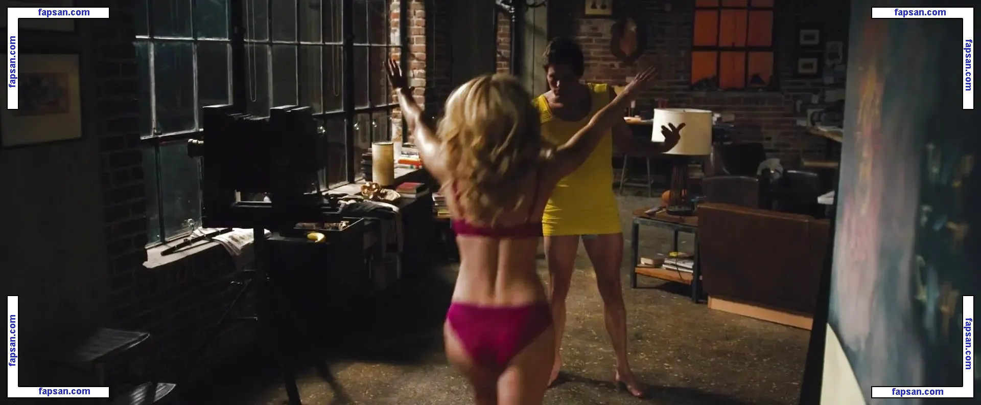 Elizabeth Banks nude photo #0095 from OnlyFans