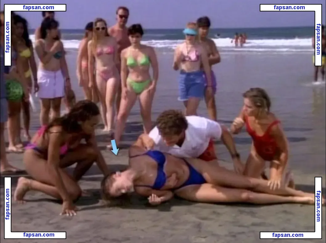 Elizabeth Berkley голая фото #0047 с Онлифанс