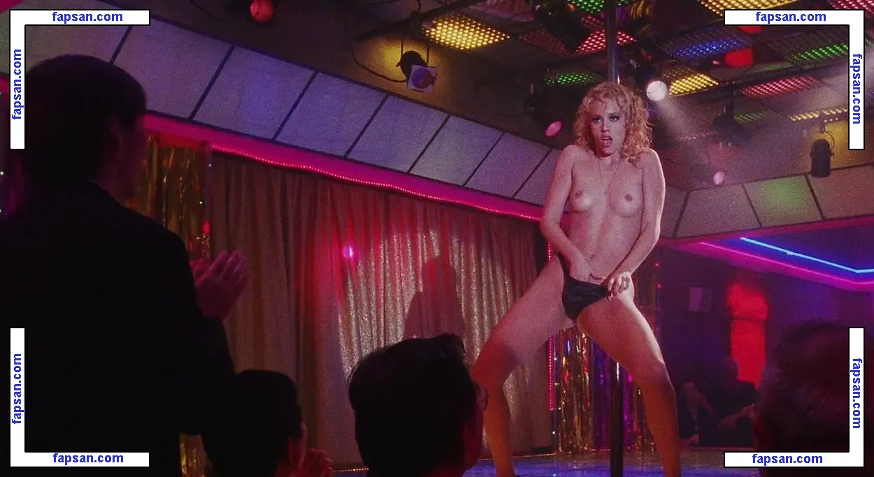 Elizabeth Berkley голая фото #0055 с Онлифанс