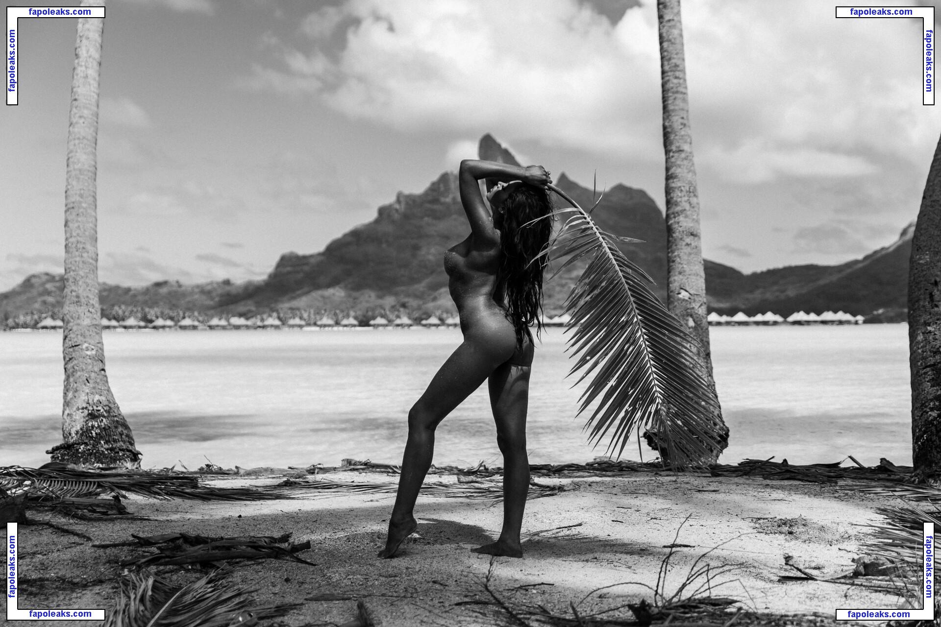 Elizabeth Chevalier / Marieechev nude photo #0070 from OnlyFans