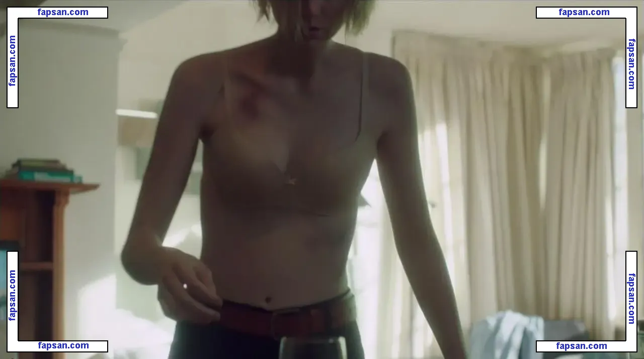 Elizabeth Debicki nude photo #0040 from OnlyFans